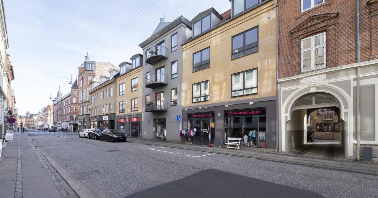 Aday - Apartment Suite 1 Aalborg Center Luaran gambar